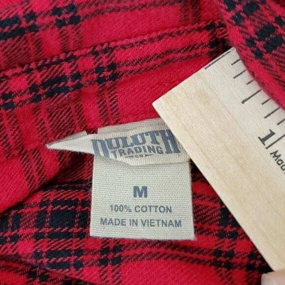 Duluth Trading Flannel Shirt Womens Medium Red Plaid Free Swinging Button Front - Picture 6 of 9